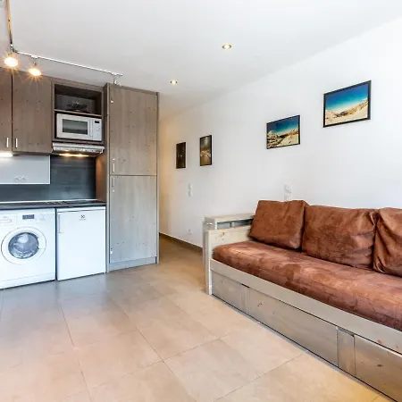 Superbe Renove Avec Balcon, Au Pied Des Pistes, En Plein Coeur De - Fr-1-694-299 Appartement